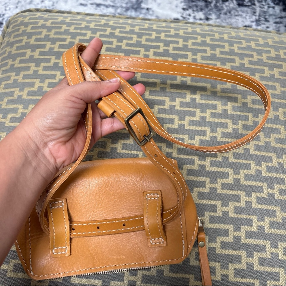 Portland leather belt bag - Picture 4 of 4